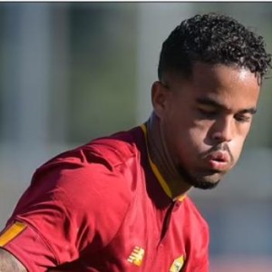 开云体育下载-脱欧的烦恼终究来了？英超签荷兰球员办不到劳工证