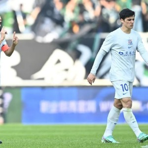 开云-接连损兵折将！残阵申花北上工体，押宝新中场组合|上海申花|浙江队|斯卢茨基|李可|上海申花足球俱乐部_新浪体育_新浪新闻