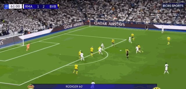 1729635329473000796.gif 2-2维尼修斯.gif